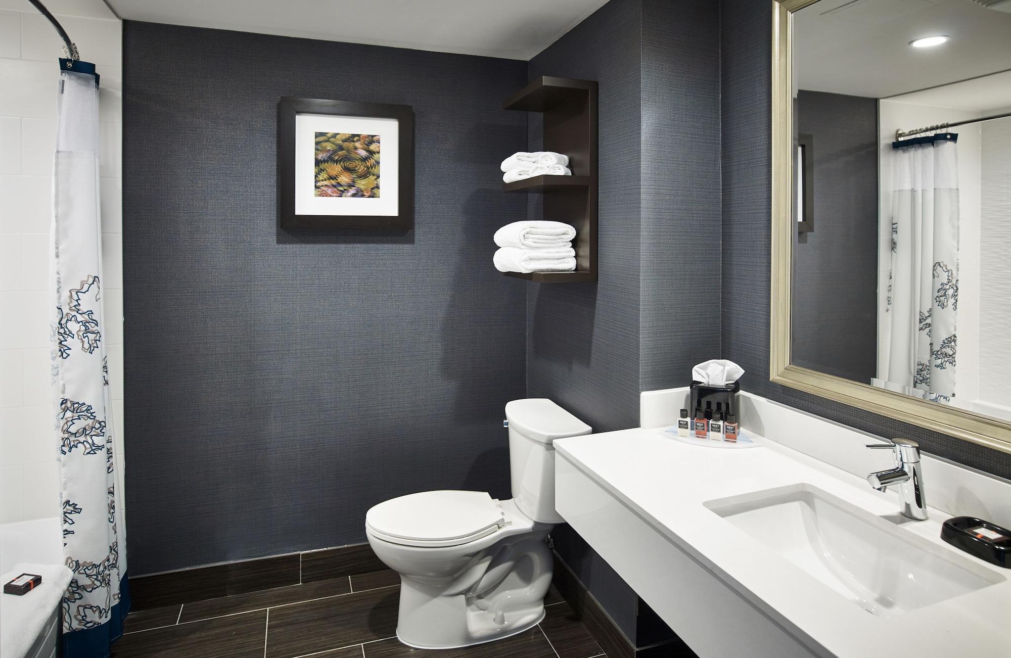 Waterfront Downtown 3* Burlington