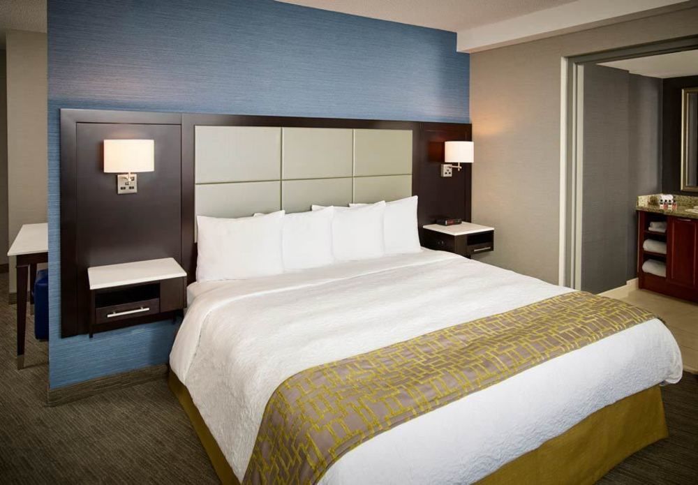 Hotel Waterfront Downtown