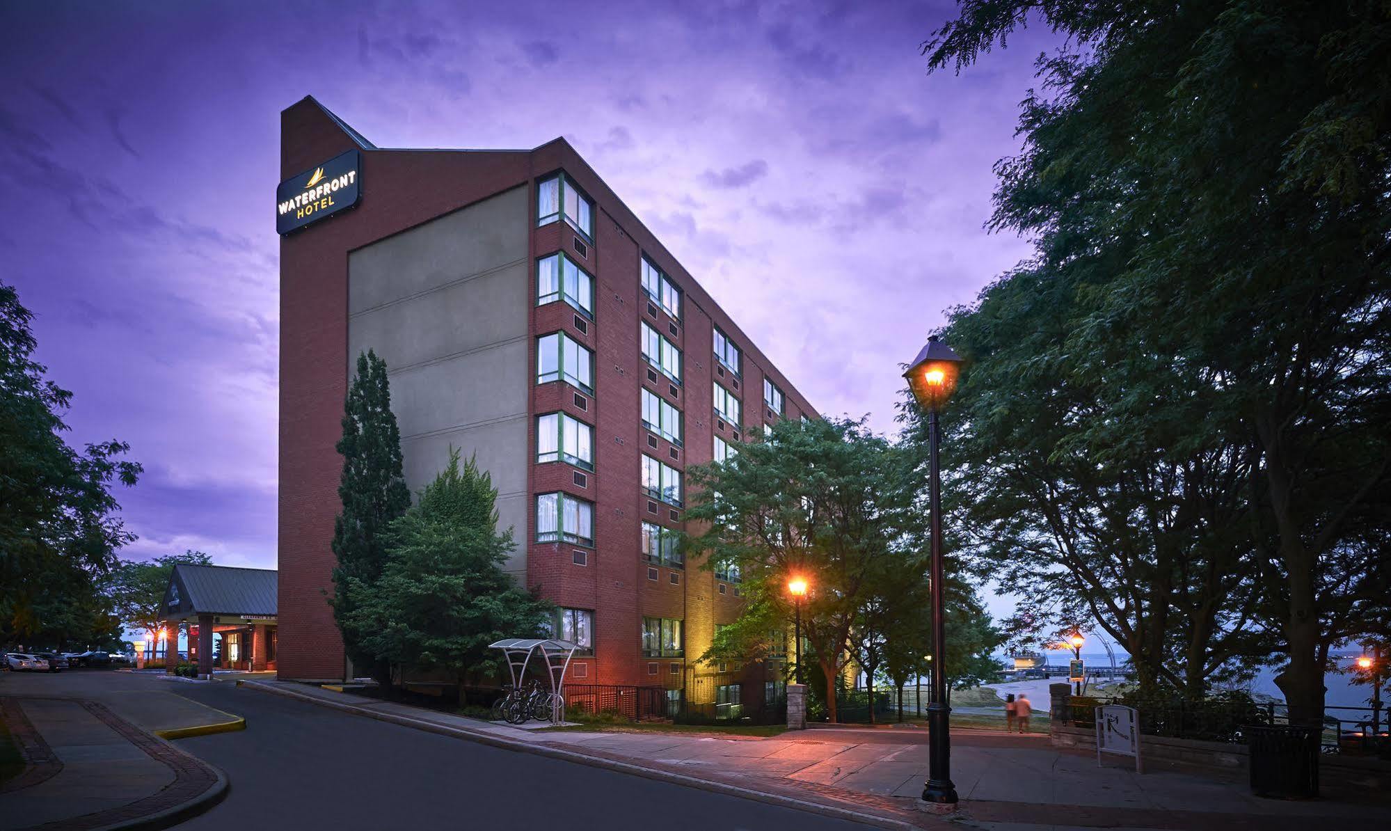 Waterfront Downtown Hotel Burlington