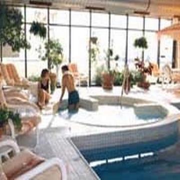 Waterfront Downtown Hotel